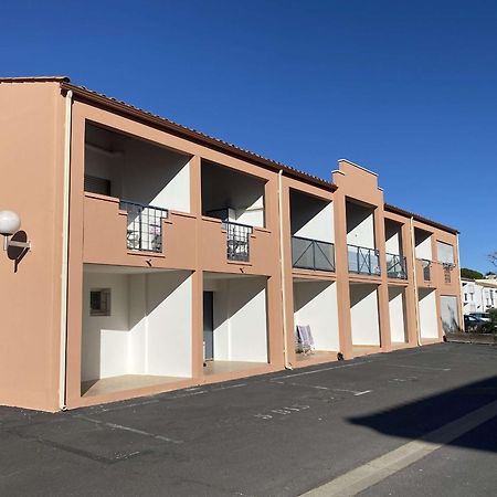 Studio Confort 2* Avec 2 Parkings Prives, Proche Thermes, Calme Et Bien Equipe - Balaruc-Les-Bains - Fr-1-553-114 Exteriör bild