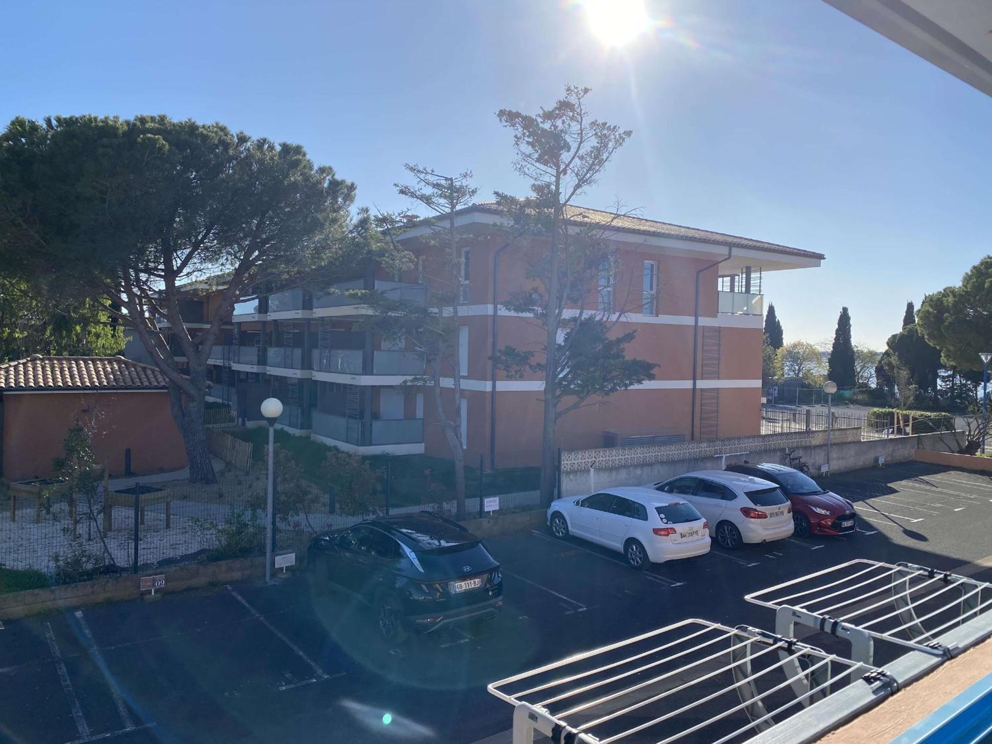 Studio Confort 2* Avec 2 Parkings Prives, Proche Thermes, Calme Et Bien Equipe - Balaruc-Les-Bains - Fr-1-553-114 Exteriör bild
